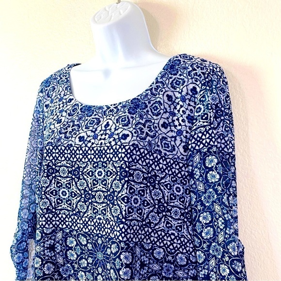 Speechless Blue Print V Back Shift Dress Size M - Picture 2 of 9